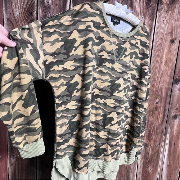 Gigio USA Camouflage Army Brat Forrest Green Ribbed Raw Hem Sweatshirt Sz L - Picture 4 of 10